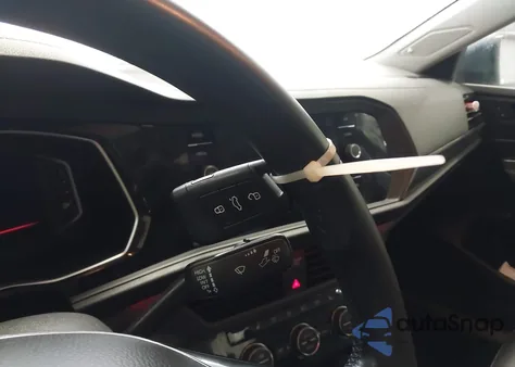 2019 Volkswagen Jetta 1.4T Sel z USA, uszkodzony, nr VIN 3VWE57BU4KM036724